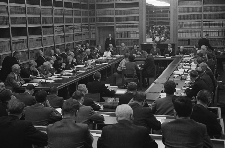  Openbare vergadering vaste Tweede Kamer commissie voor onderwijs, 1962