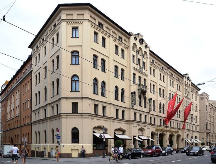 Hotel Vier Jahreszeiten 2013